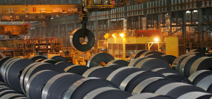 Mondiale staalproductie weer gekrompen