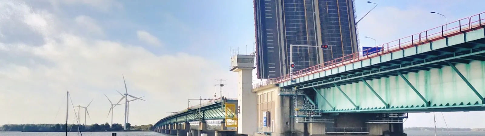 Haringvlietbrug