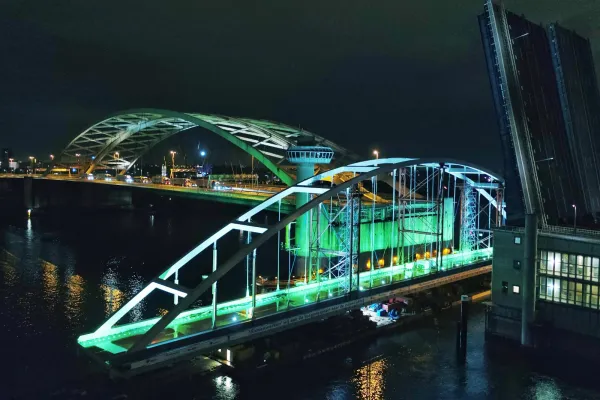 Suurhoffbrug, foto: Eyecatcher i.o.v. Rijkswaterstaat