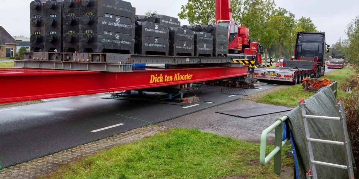 Proefbelasting brug Nieuwleusen.