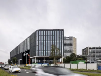 Eenheidsbureau (Lucas van der Wee)