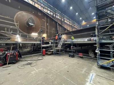 Brug in de productiehal